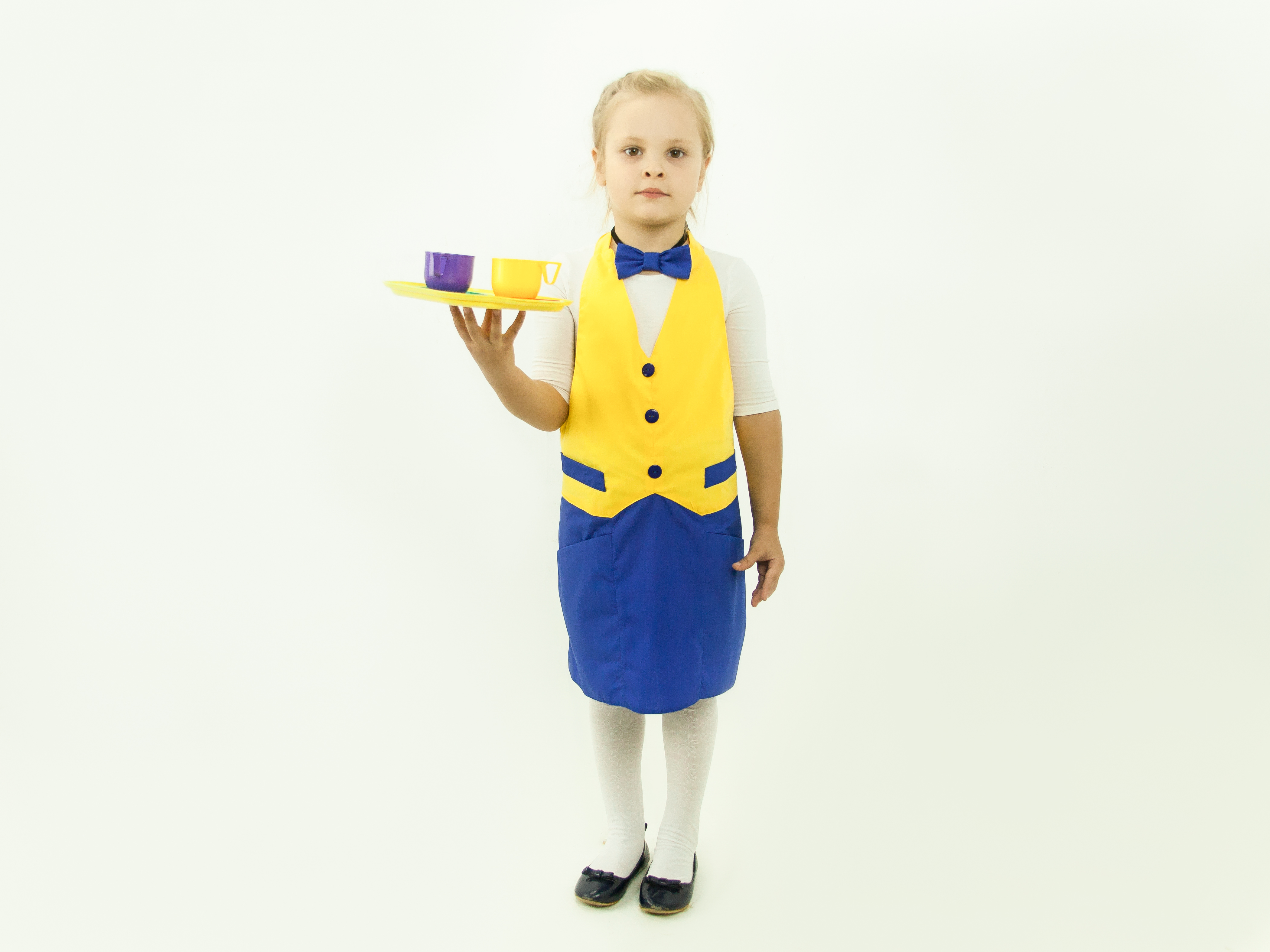 Waiter (apron + bow-tie)