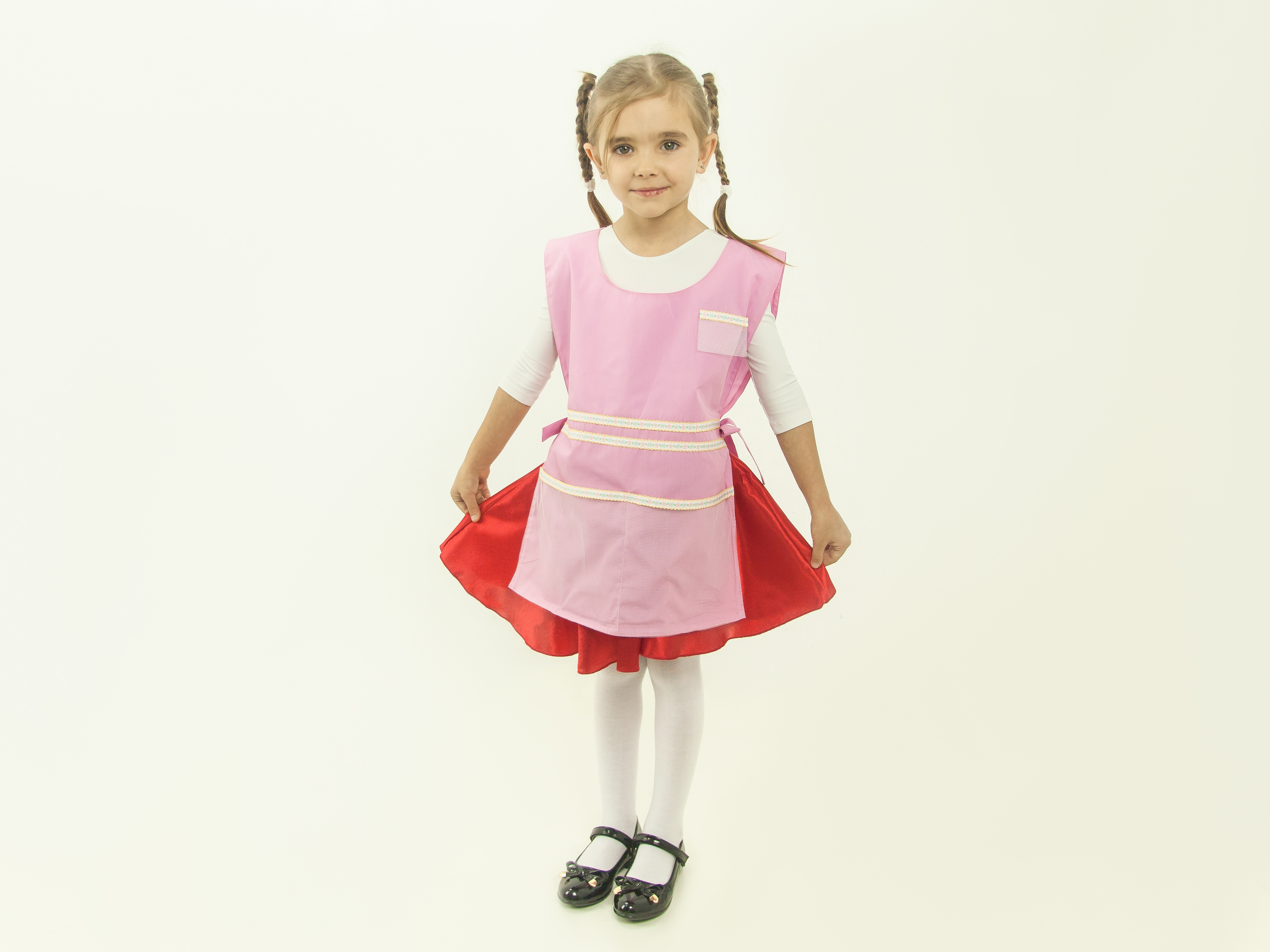 Hairdresser (apron + gown for a child client)