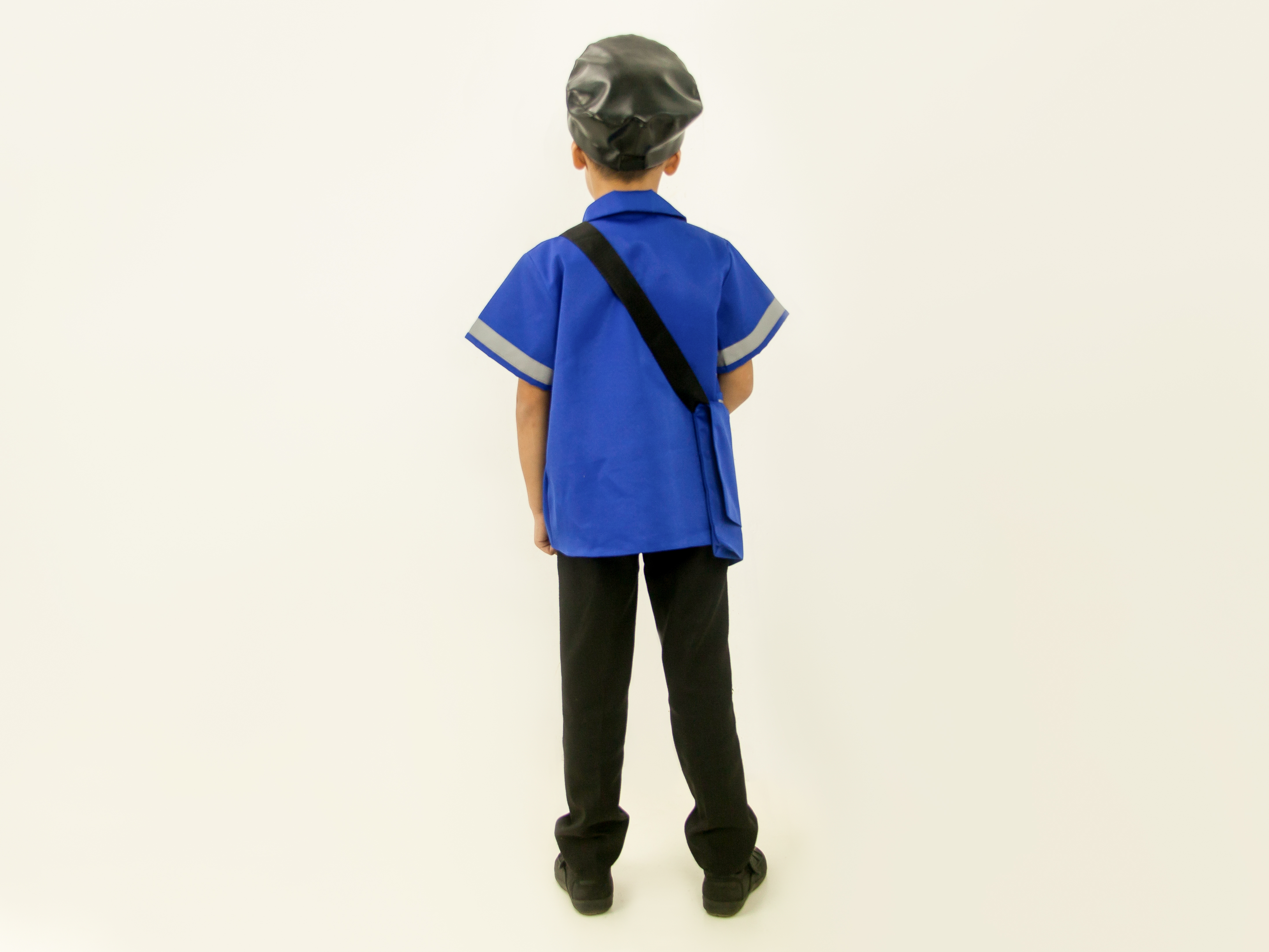Postman (shirt + cap + bag)