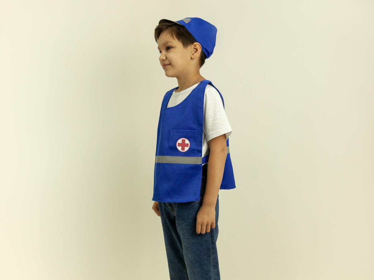Ambulance driver (tabard + cap)