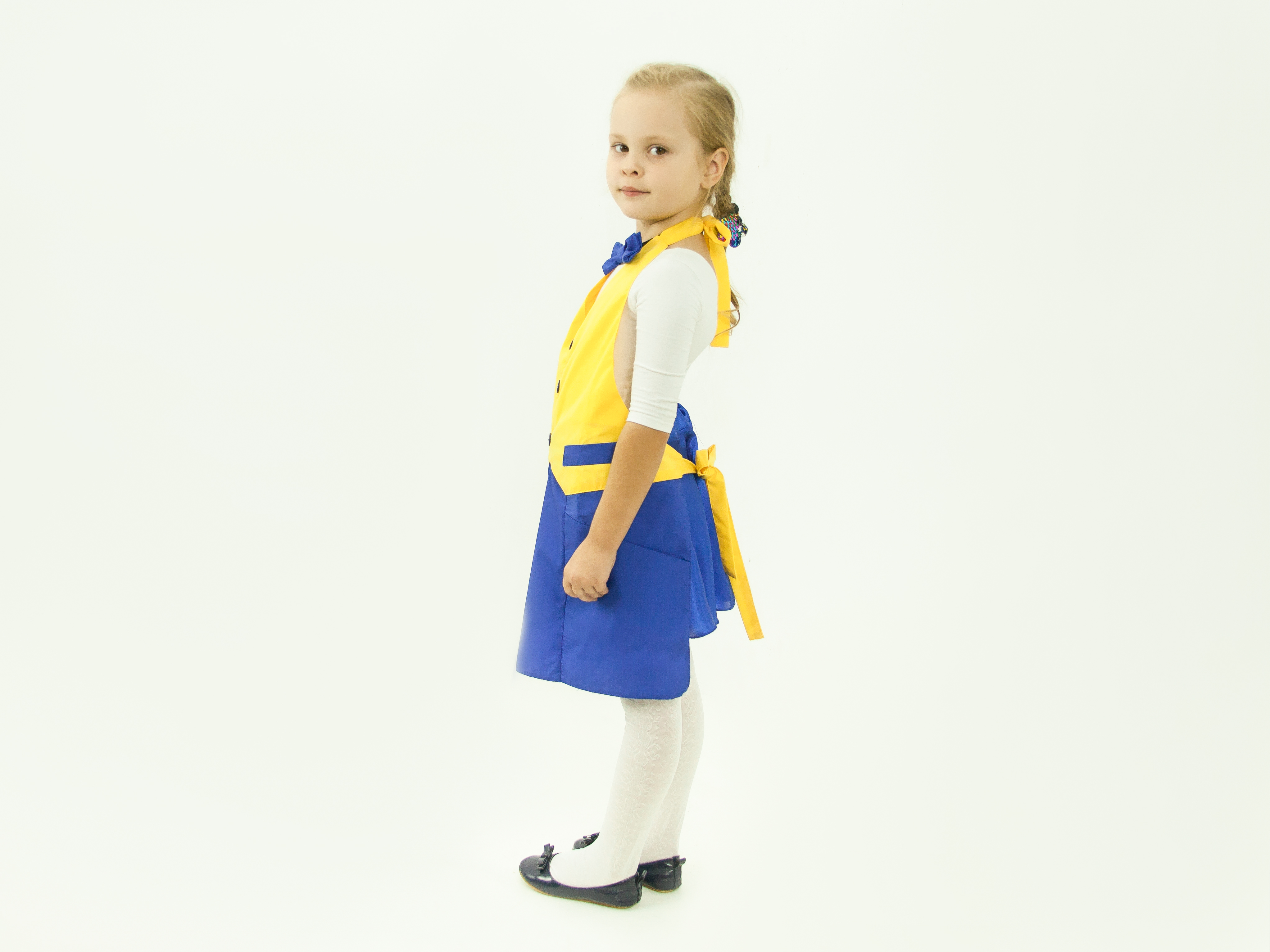Waiter (apron + bow-tie)